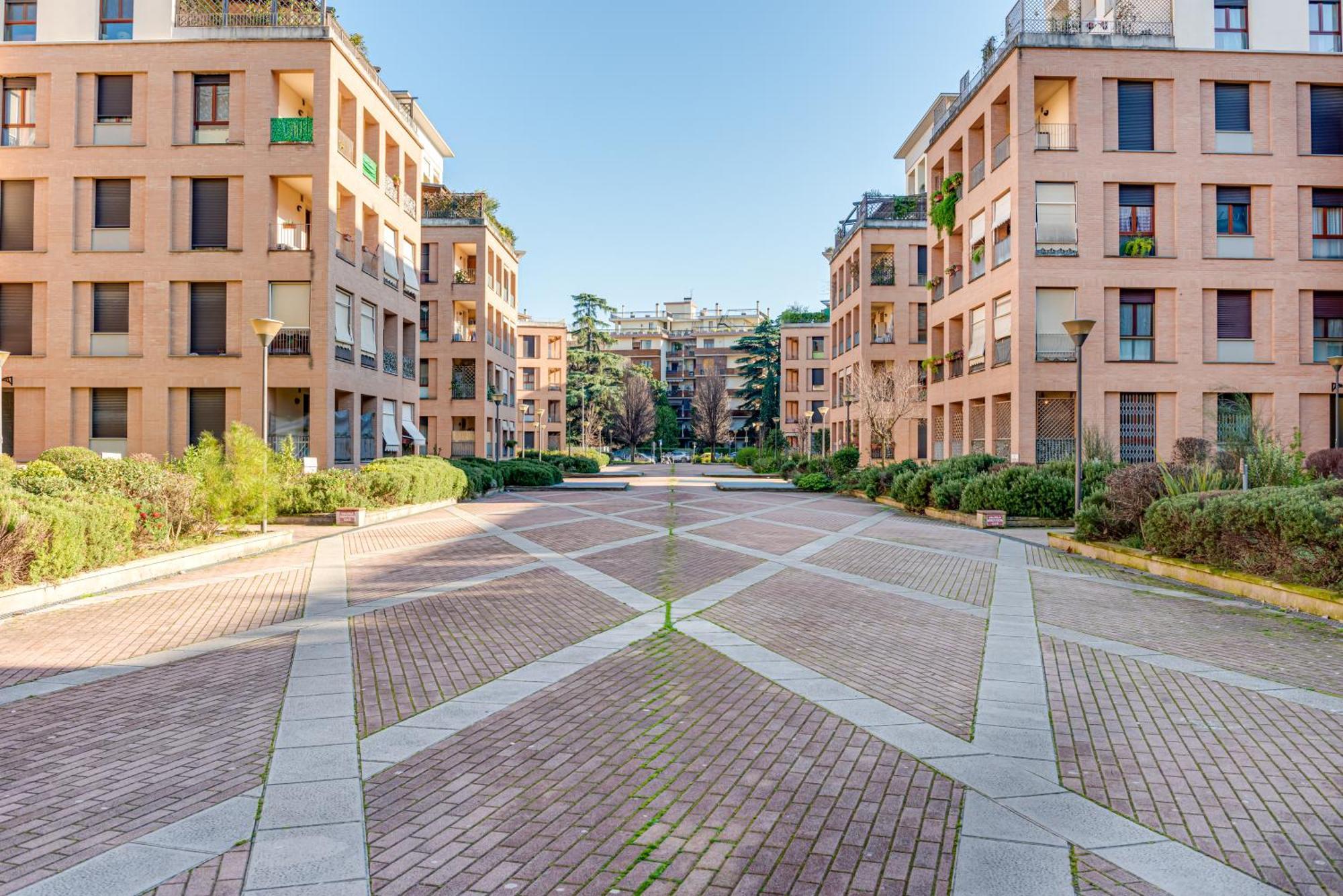 Castelnuovo Hub - Sweet Dreams In Florencia