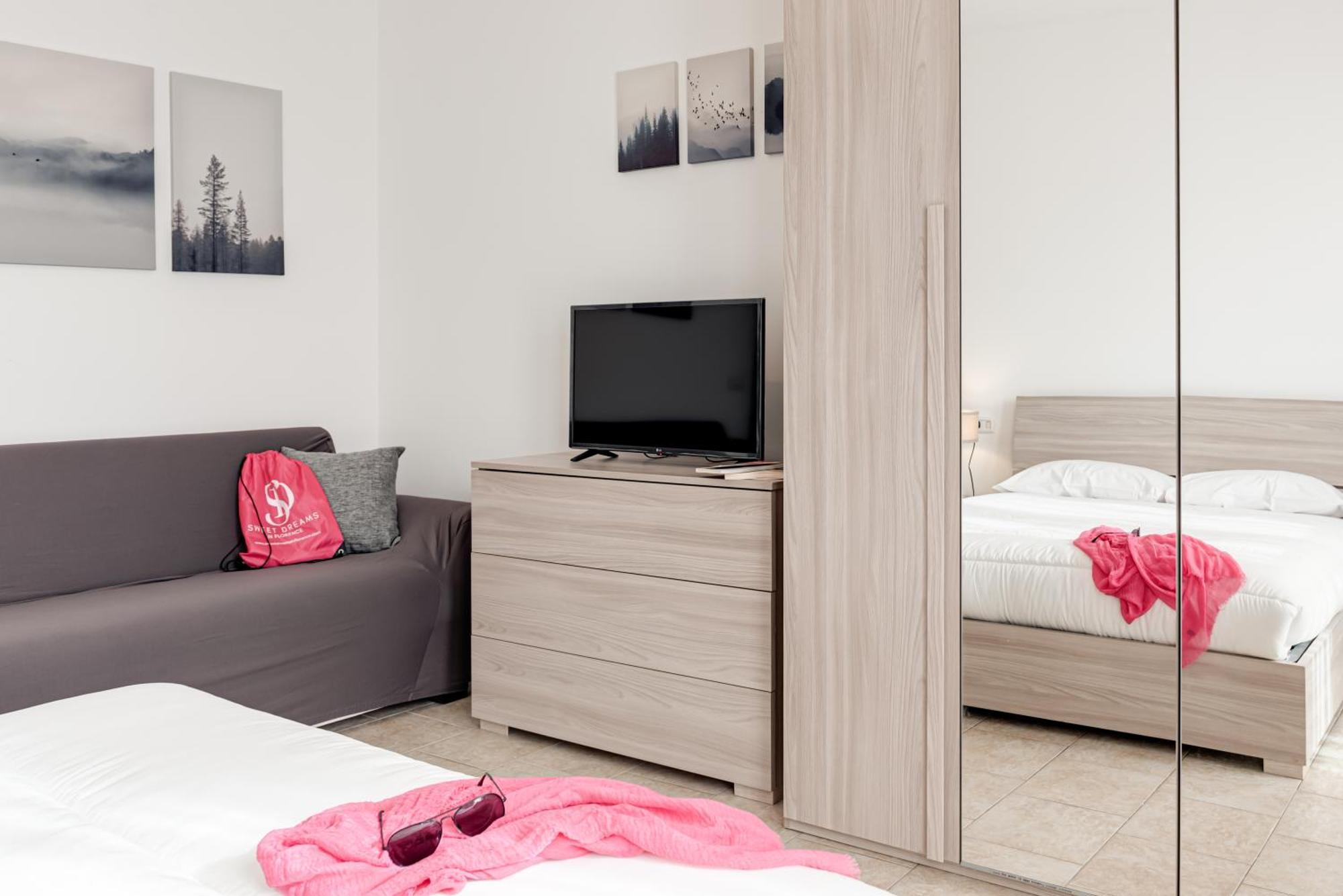 Castelnuovo Hub - Sweet Dreams In * Florencia